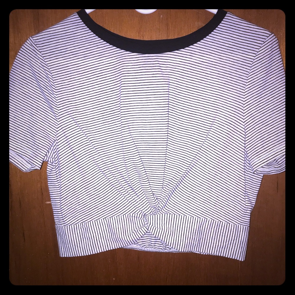 Black and white stripe crop top